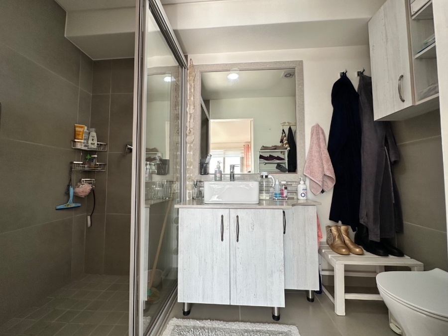 2 Bedroom Property for Sale in Island View Western Cape